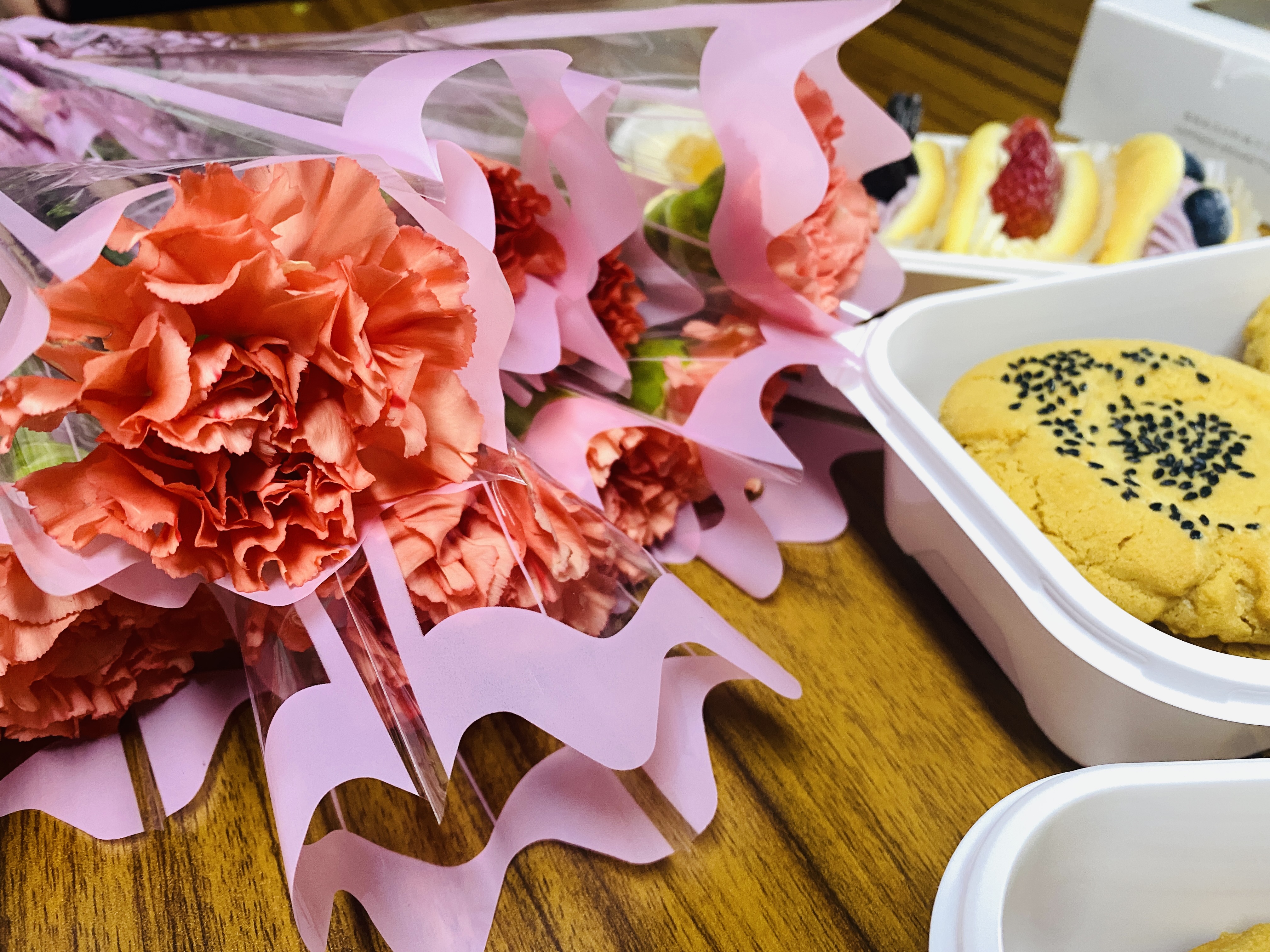 吉瑞祥激光祝所有女神們節(jié)日快樂！